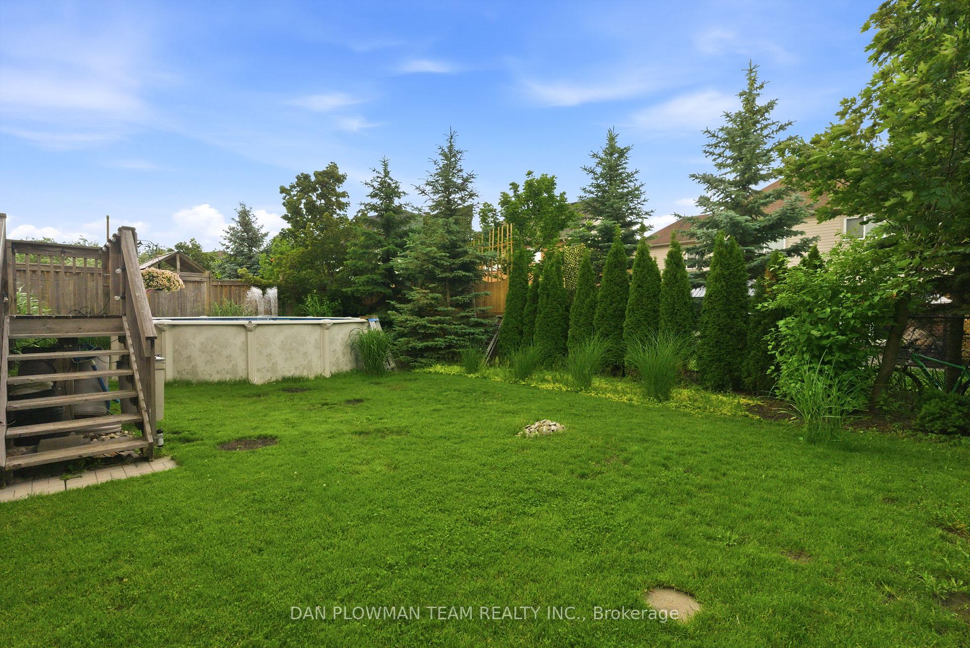 Photo 45 of 2243 Pilgrim Square, Oshawa, Windfields — HOMEH