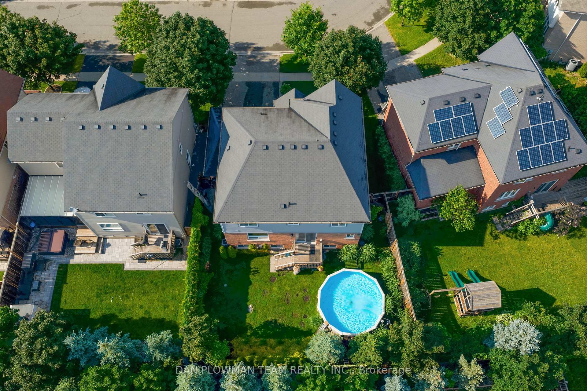 Photo 49 of 2243 Pilgrim Square, Oshawa, Windfields — HOMEH