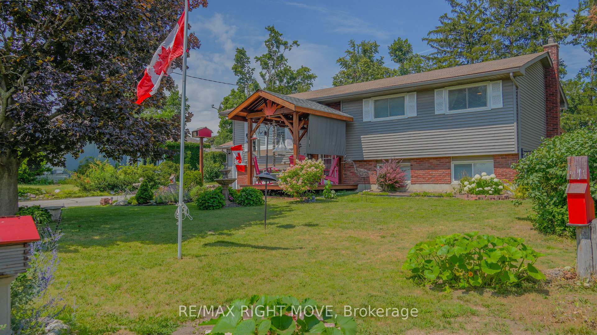 Photo 6 of 424 Homewood Avenue, Orillia — HOMEH