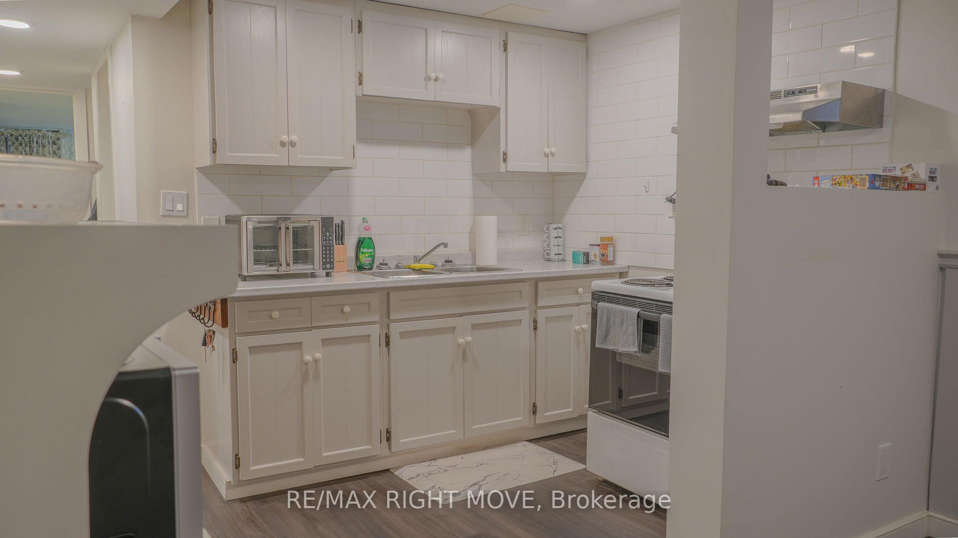 Photo 32 of 424 Homewood Avenue, Orillia — HOMEH