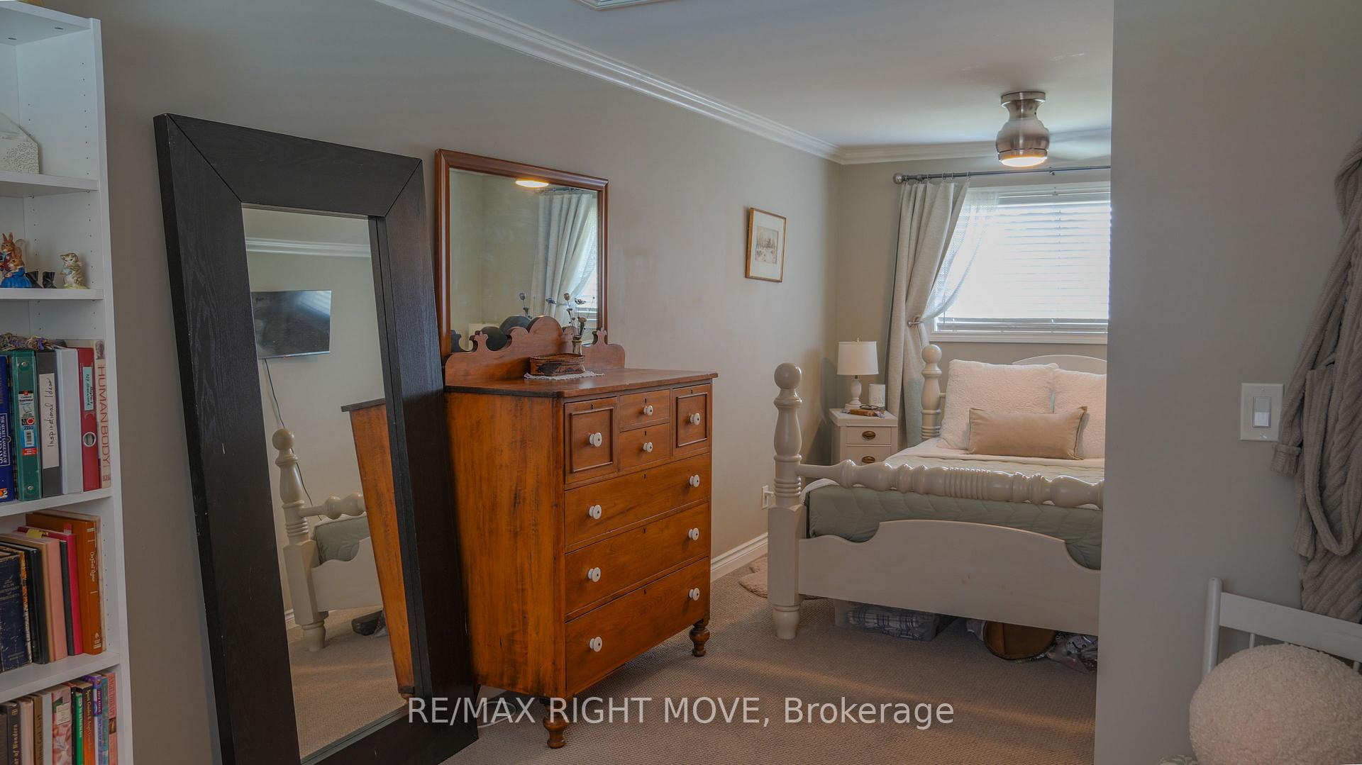 Photo 23 of 424 Homewood Avenue, Orillia — HOMEH