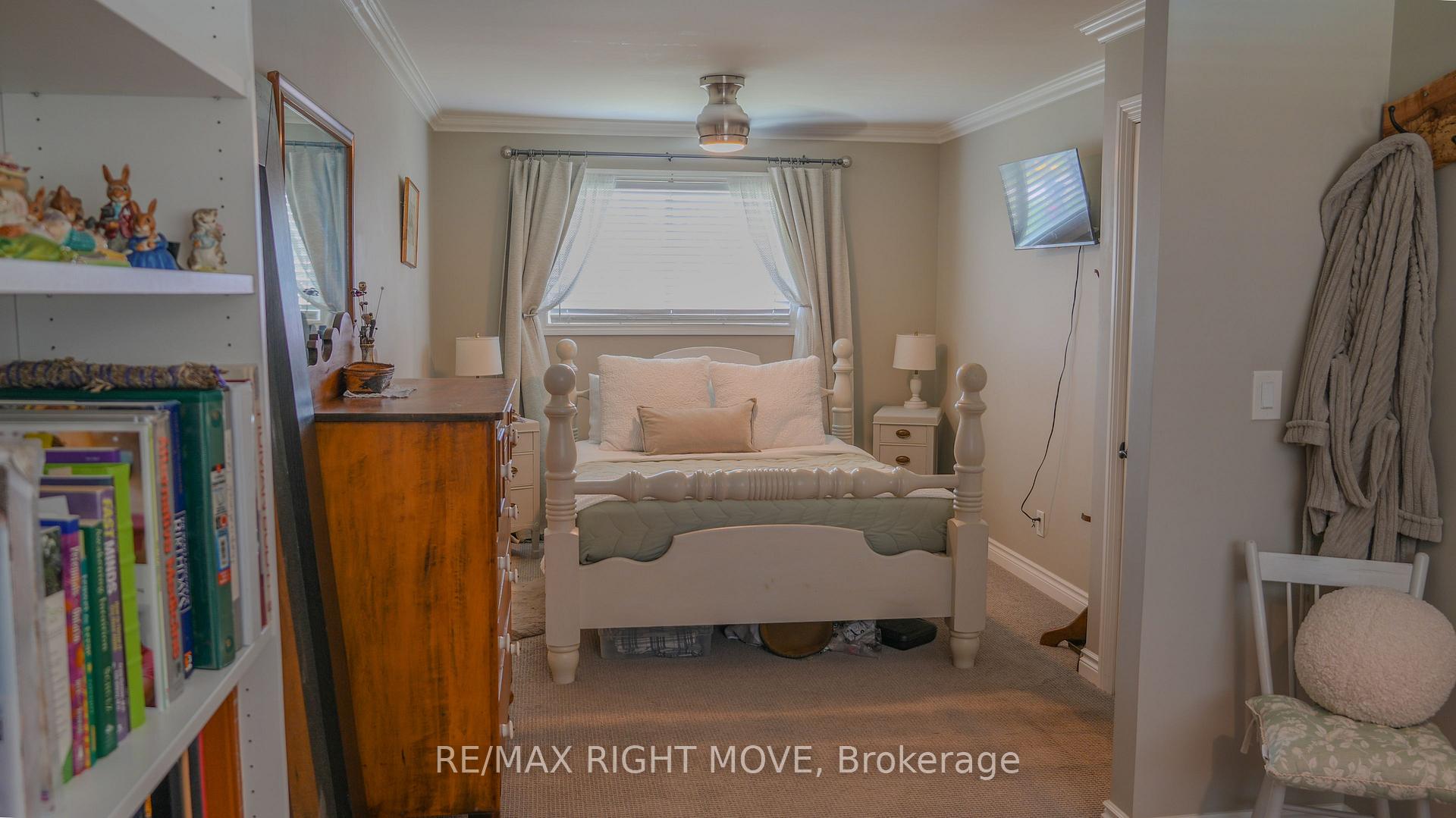 Photo 24 of 424 Homewood Avenue, Orillia — HOMEH