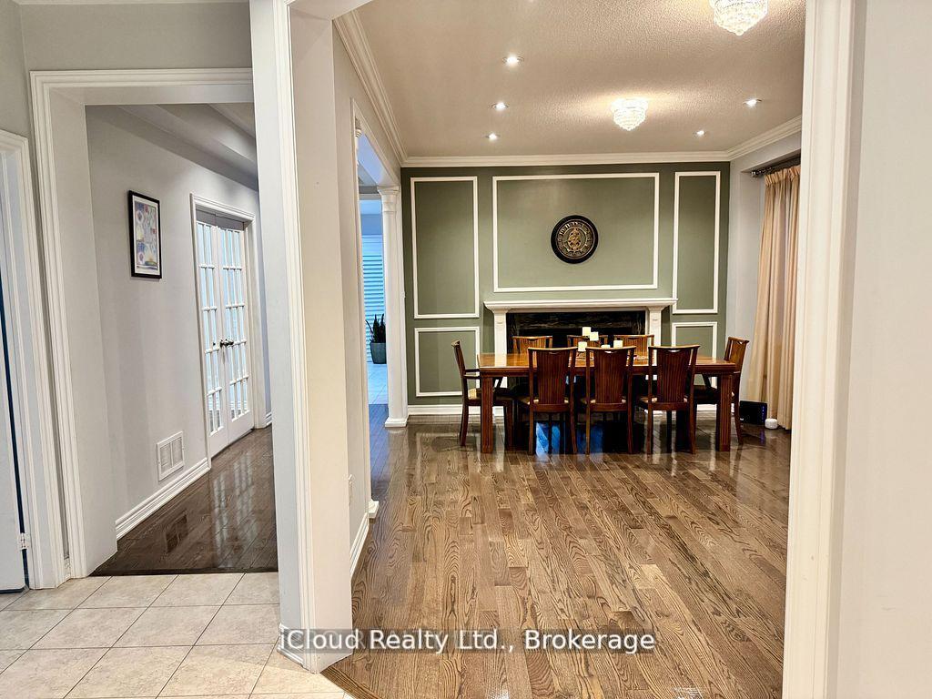 Photo 7 of 27 Tysonville Circle, Brampton, Northwest Brampton — HOMEH