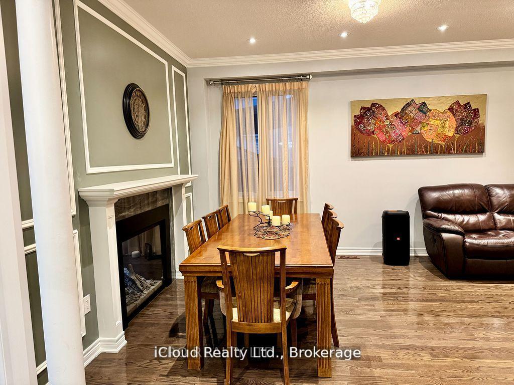Photo 9 of 27 Tysonville Circle, Brampton, Northwest Brampton — HOMEH