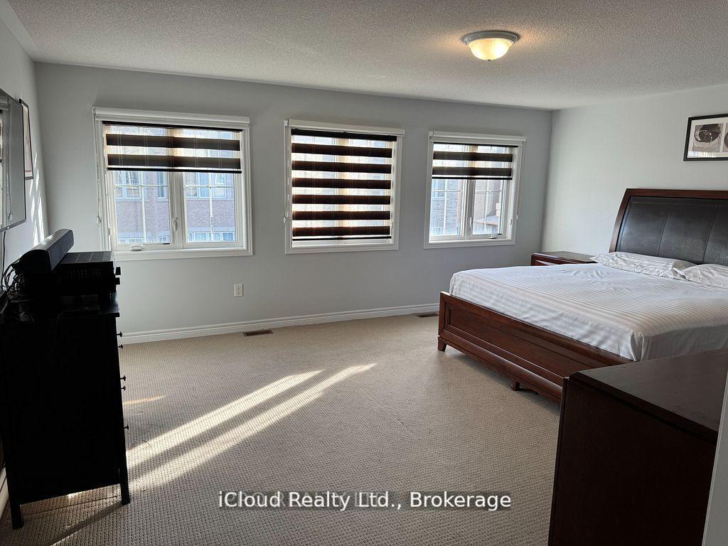 Photo 22 of 27 Tysonville Circle, Brampton, Northwest Brampton — HOMEH