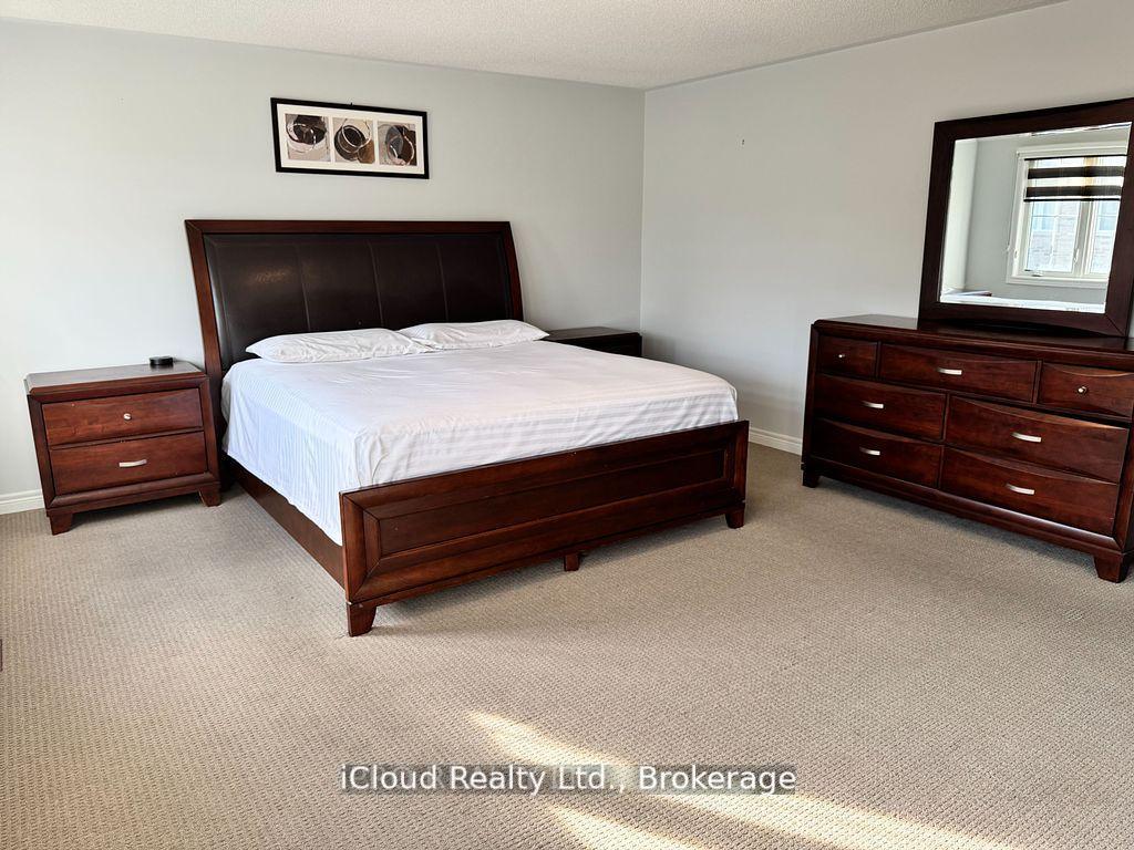 Photo 23 of 27 Tysonville Circle, Brampton, Northwest Brampton — HOMEH