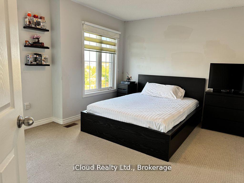 Photo 31 of 27 Tysonville Circle, Brampton, Northwest Brampton — HOMEH