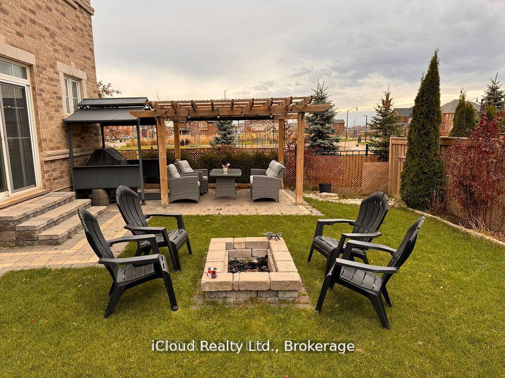 Photo 46 of 27 Tysonville Circle, Brampton, Northwest Brampton — HOMEH