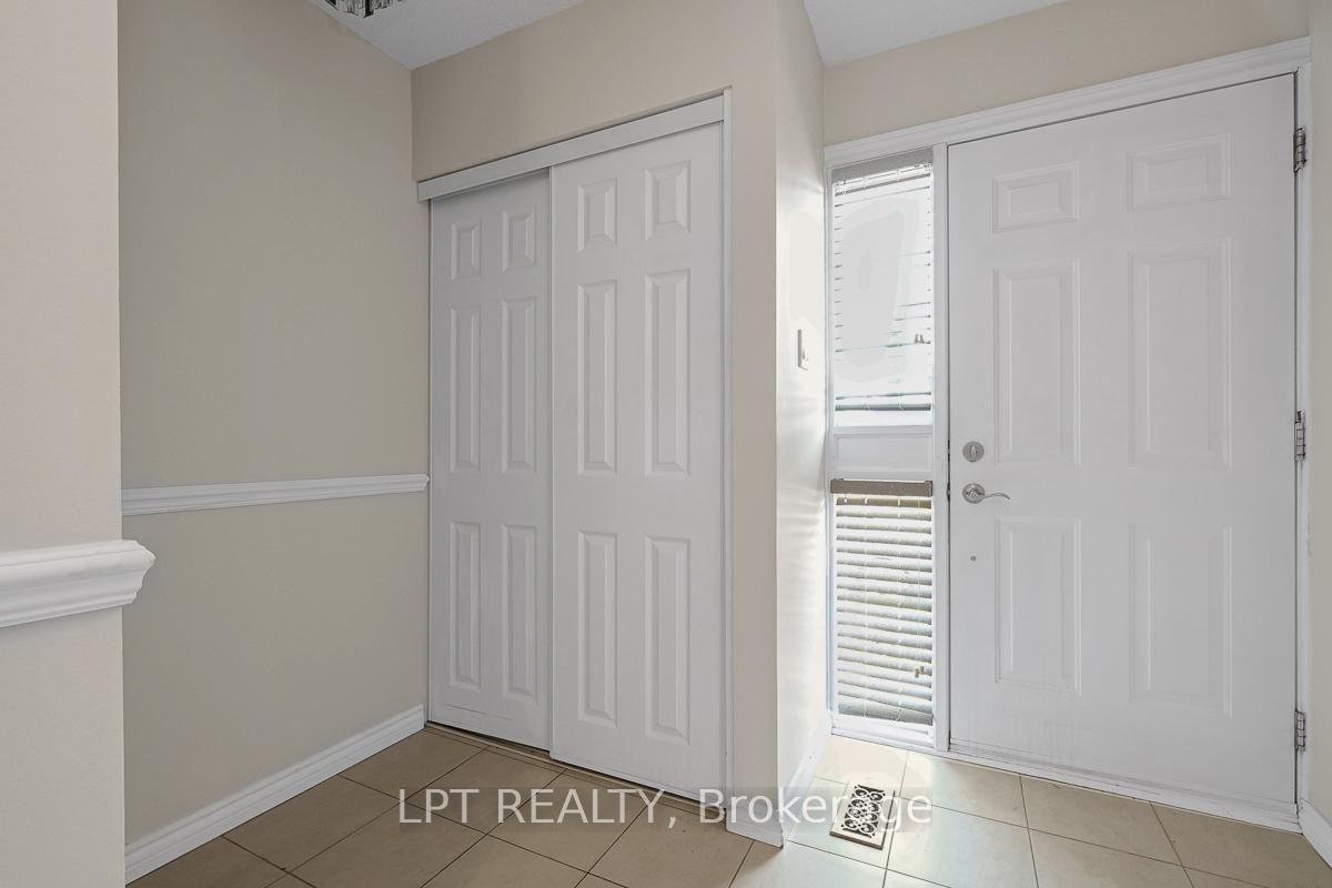 Photo 3 of Unit 1, 3501 Aladdin Lane, Ottawa, Blossom Park/Kemp Park/Findlay Creek — HOMEH