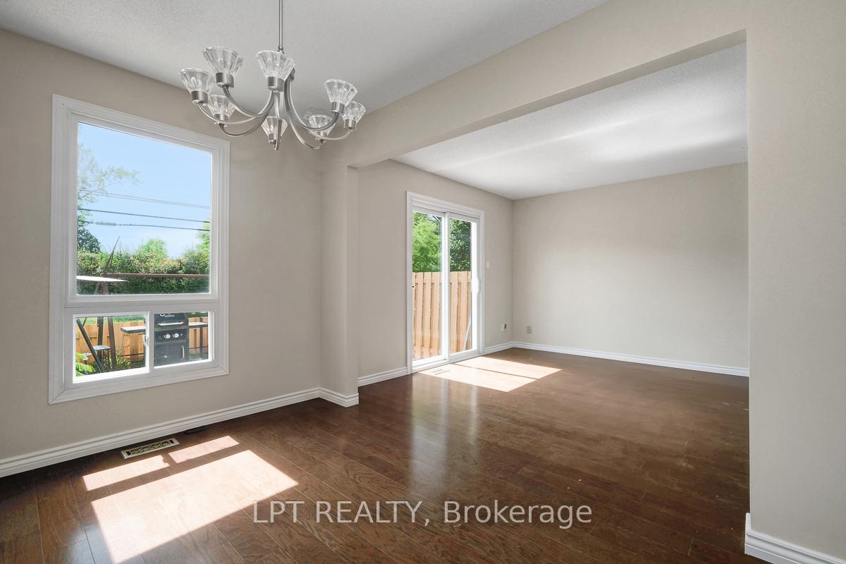 Photo 10 of Unit 1, 3501 Aladdin Lane, Ottawa, Blossom Park/Kemp Park/Findlay Creek — HOMEH