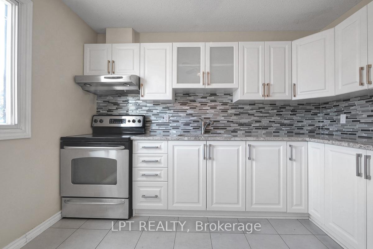 Photo 12 of Unit 1, 3501 Aladdin Lane, Ottawa, Blossom Park/Kemp Park/Findlay Creek — HOMEH
