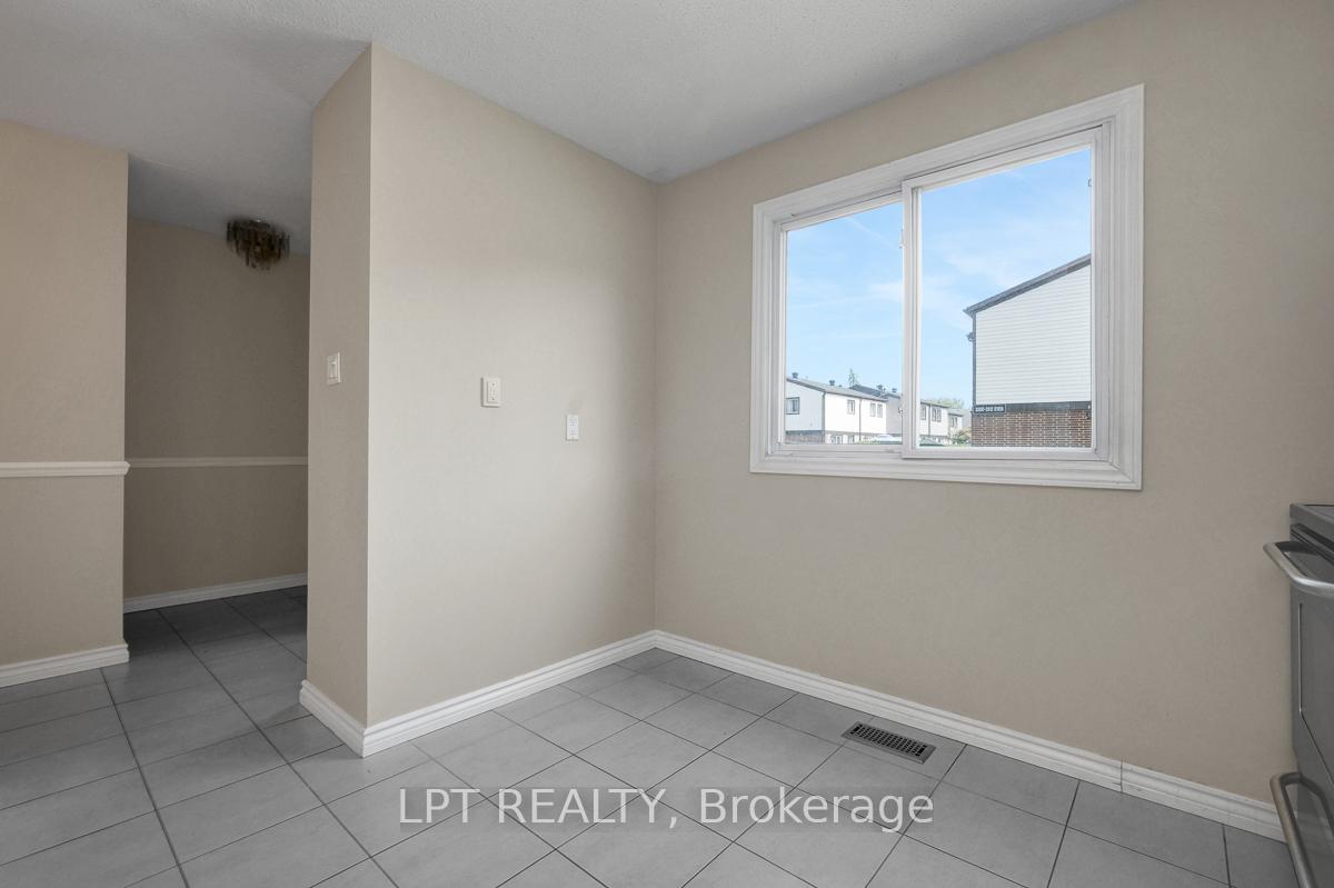 Photo 15 of Unit 1, 3501 Aladdin Lane, Ottawa, Blossom Park/Kemp Park/Findlay Creek — HOMEH