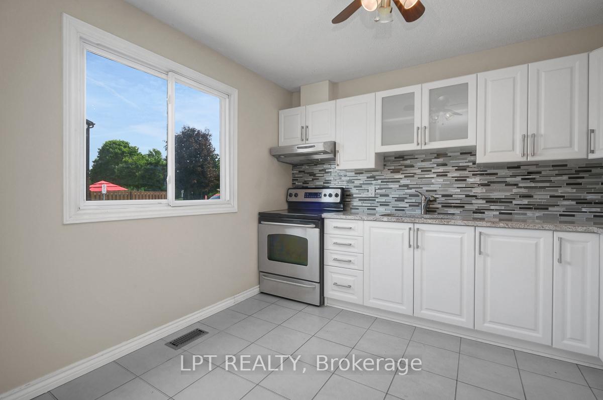 Photo 16 of Unit 1, 3501 Aladdin Lane, Ottawa, Blossom Park/Kemp Park/Findlay Creek — HOMEH