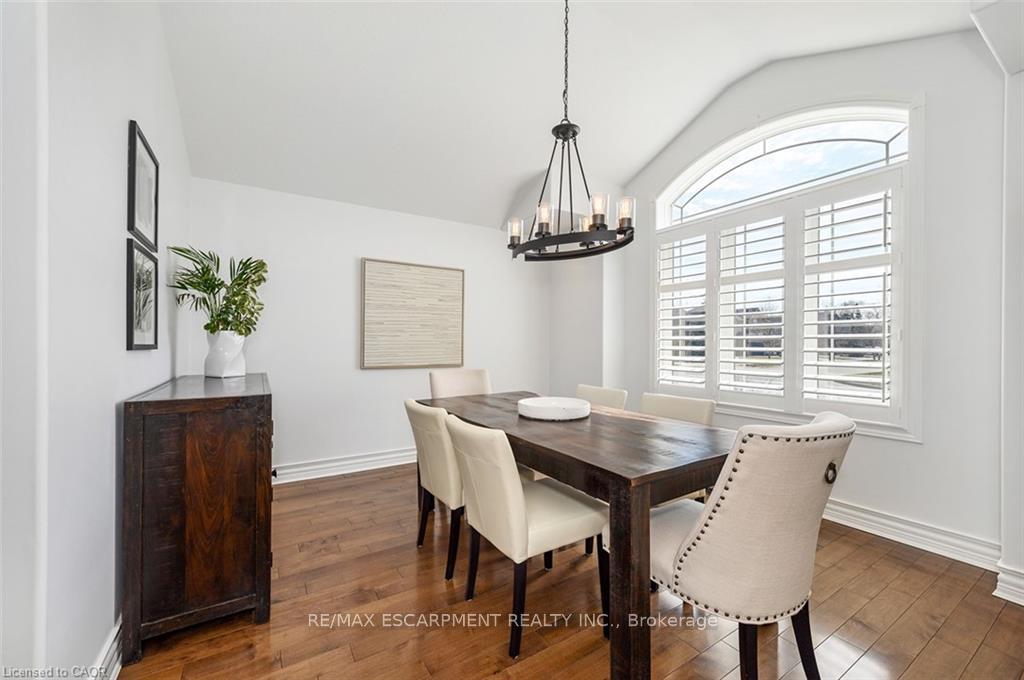 Photo 4 of 27 Carver Drive, Hamilton, Binbrook — HOMEH