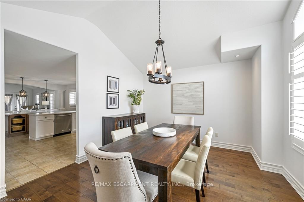 Photo 5 of 27 Carver Drive, Hamilton, Binbrook — HOMEH