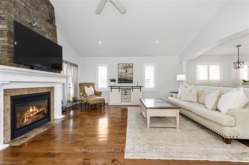 Photo 14 of 27 Carver Drive, Hamilton, Binbrook — HOMEH