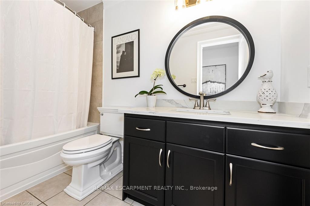 Photo 22 of 27 Carver Drive, Hamilton, Binbrook — HOMEH