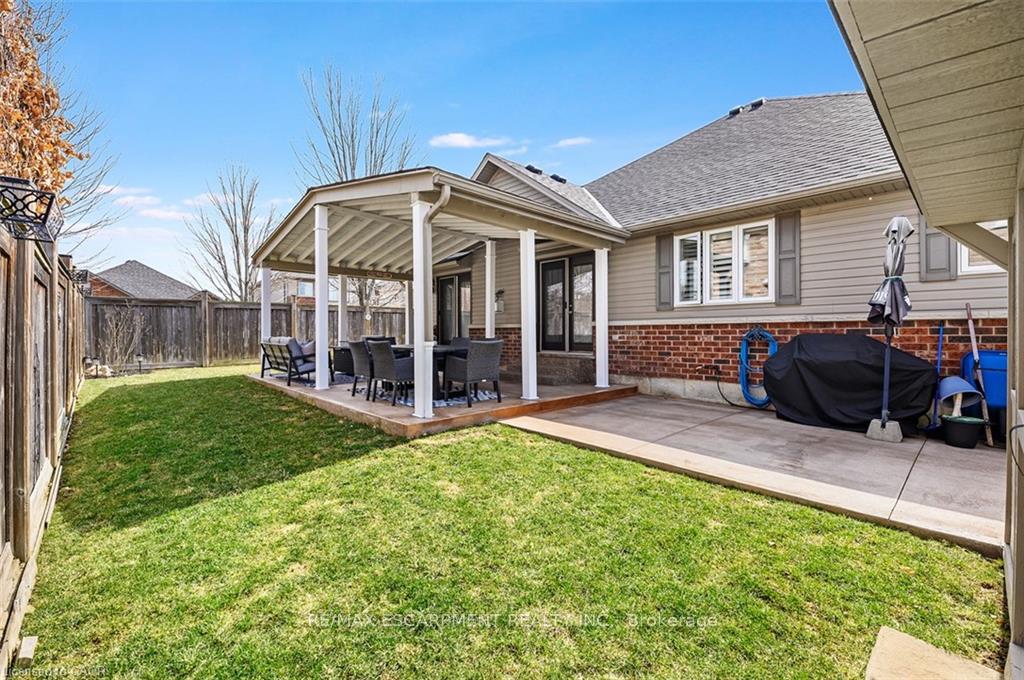 Photo 36 of 27 Carver Drive, Hamilton, Binbrook — HOMEH