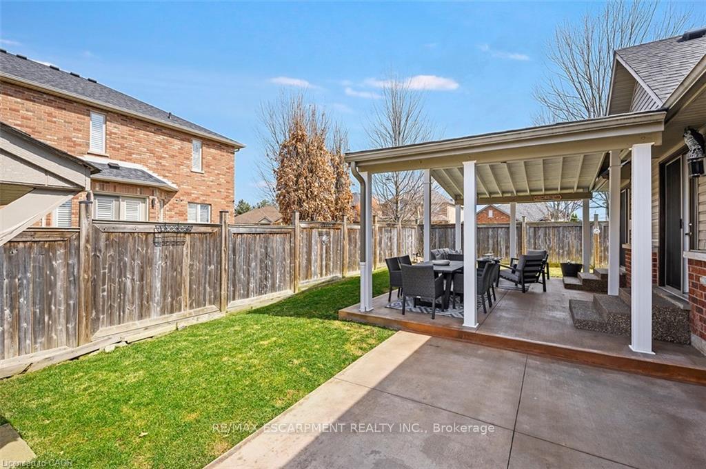 Photo 38 of 27 Carver Drive, Hamilton, Binbrook — HOMEH