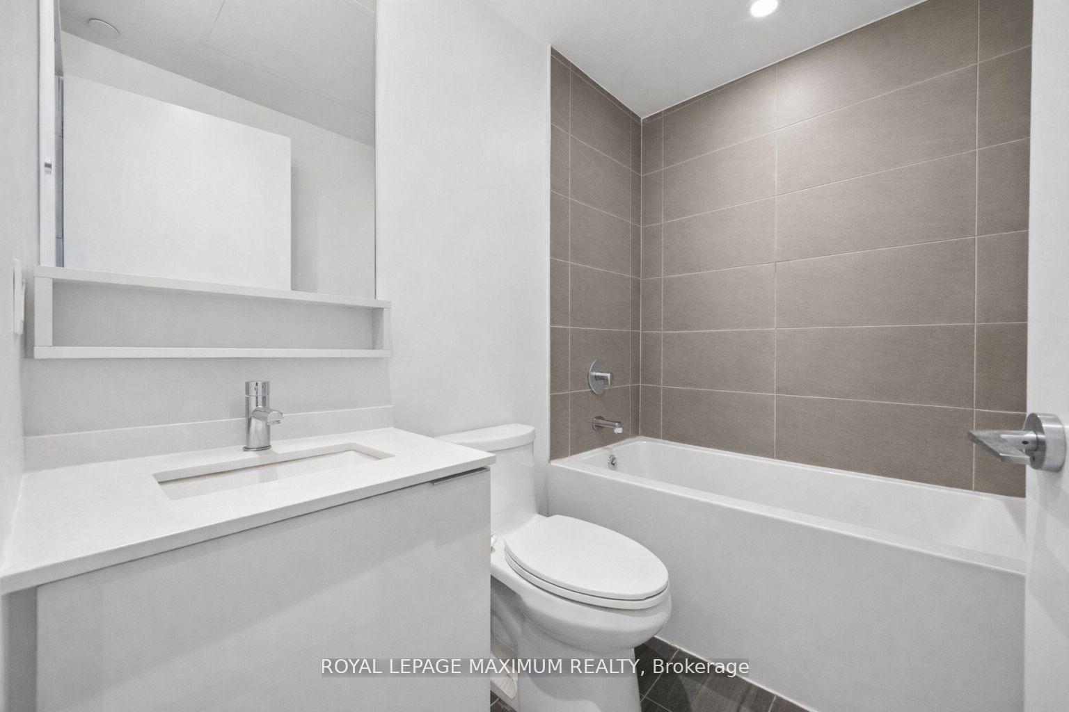 Photo 10 of Unit 5512, 5 Buttermill Avenue, Vaughan, Vaughan Corporate Centre — HOMEH