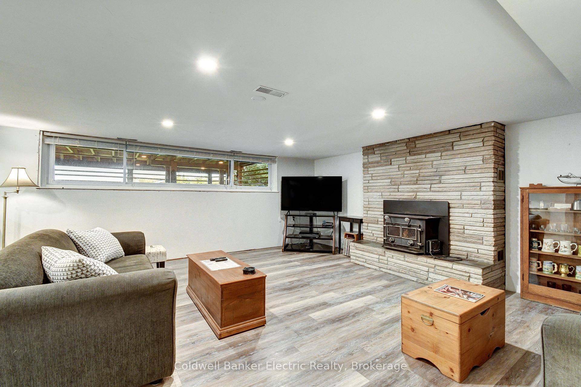 Photo 8 of 1647 Stenner Road, Douro-Dummer — HOMEH