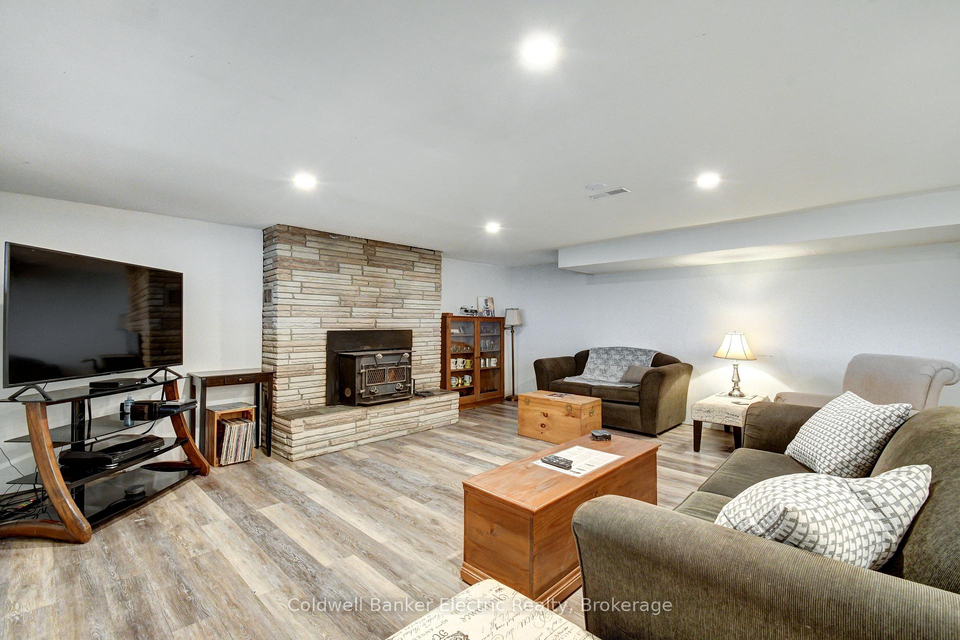 Photo 9 of 1647 Stenner Road, Douro-Dummer — HOMEH