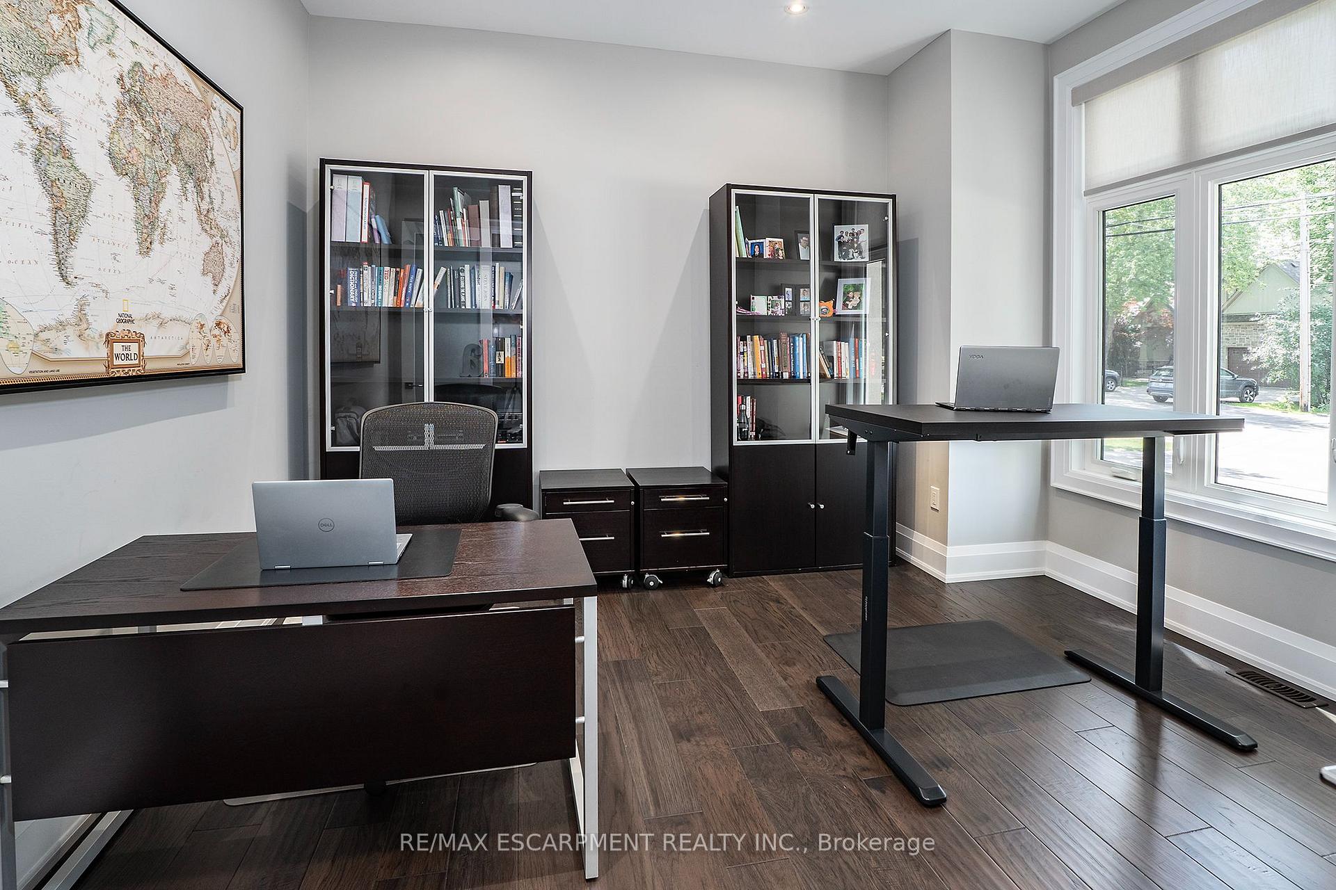 Photo 4 of 71 Lloyminn Avenue, Hamilton, Ancaster — HOMEH