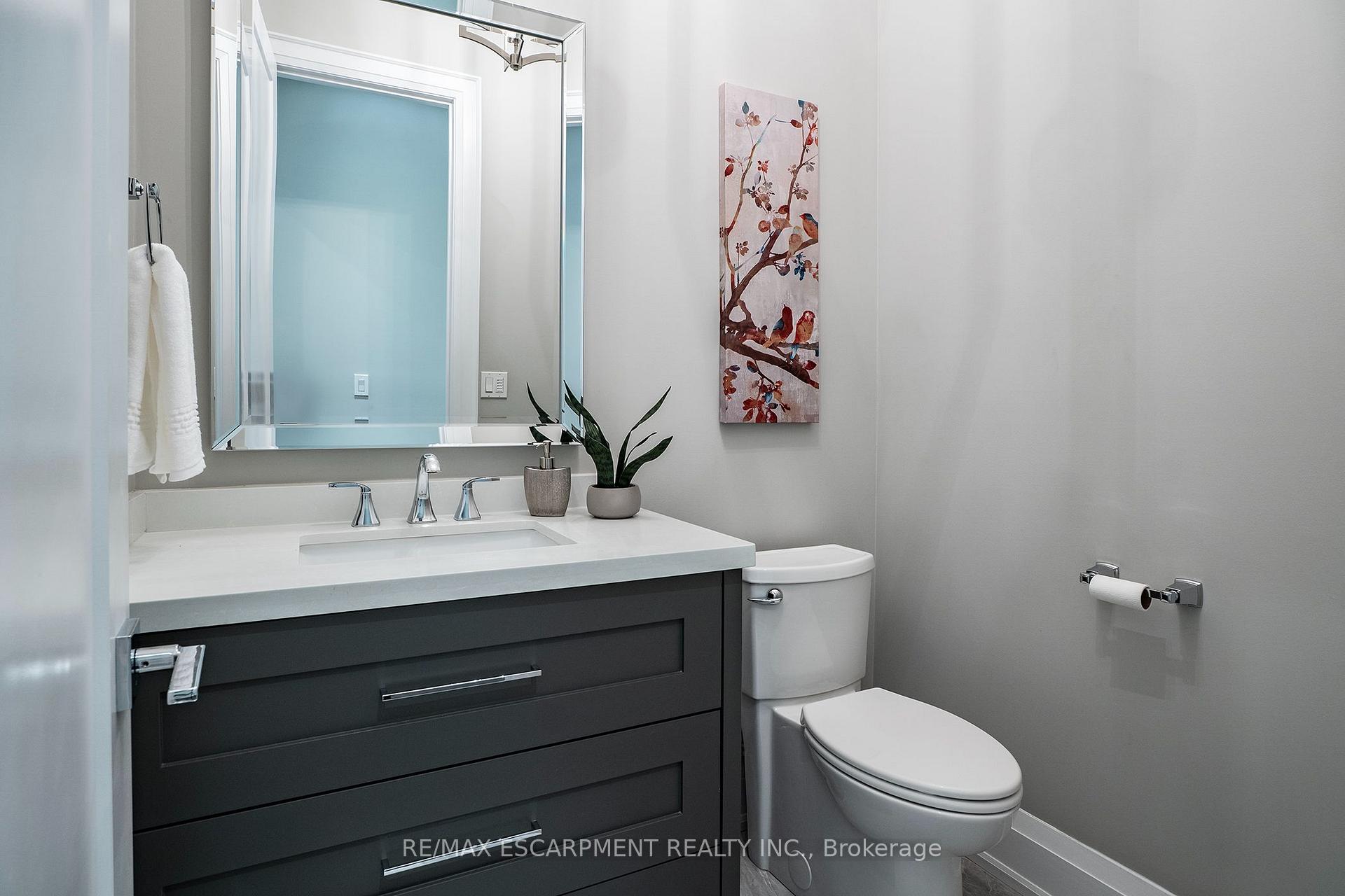 Photo 6 of 71 Lloyminn Avenue, Hamilton, Ancaster — HOMEH
