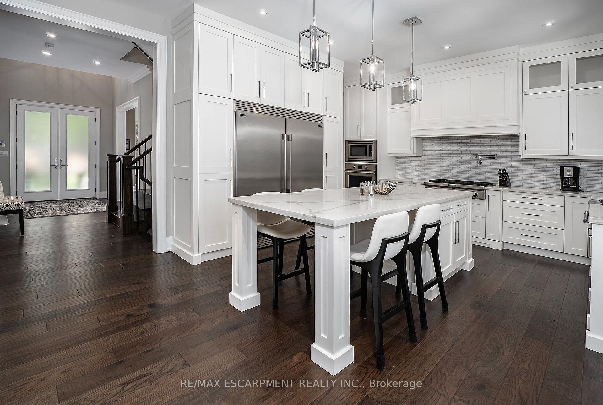 Photo 9 of 71 Lloyminn Avenue, Hamilton, Ancaster — HOMEH