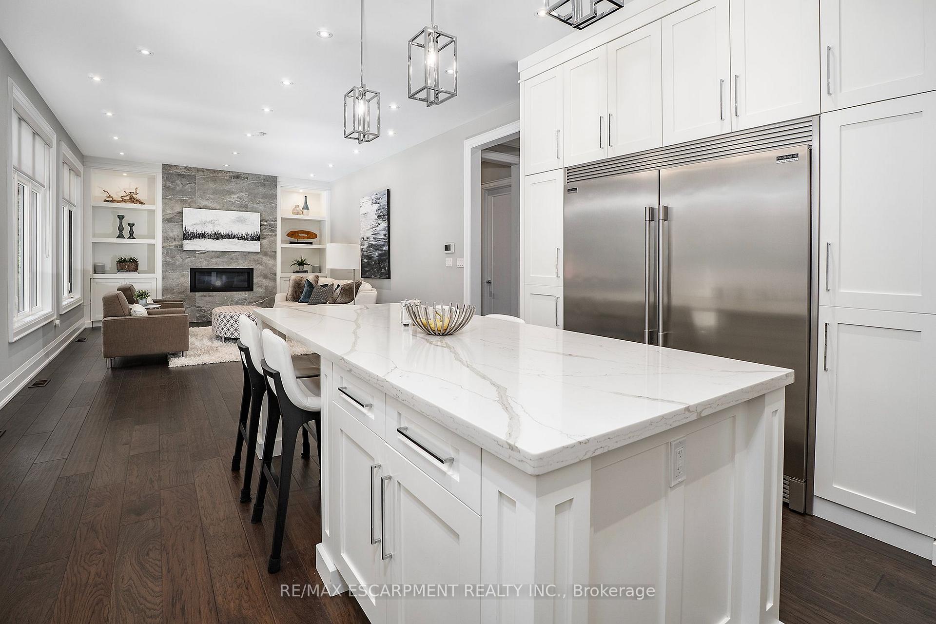 Photo 12 of 71 Lloyminn Avenue, Hamilton, Ancaster — HOMEH