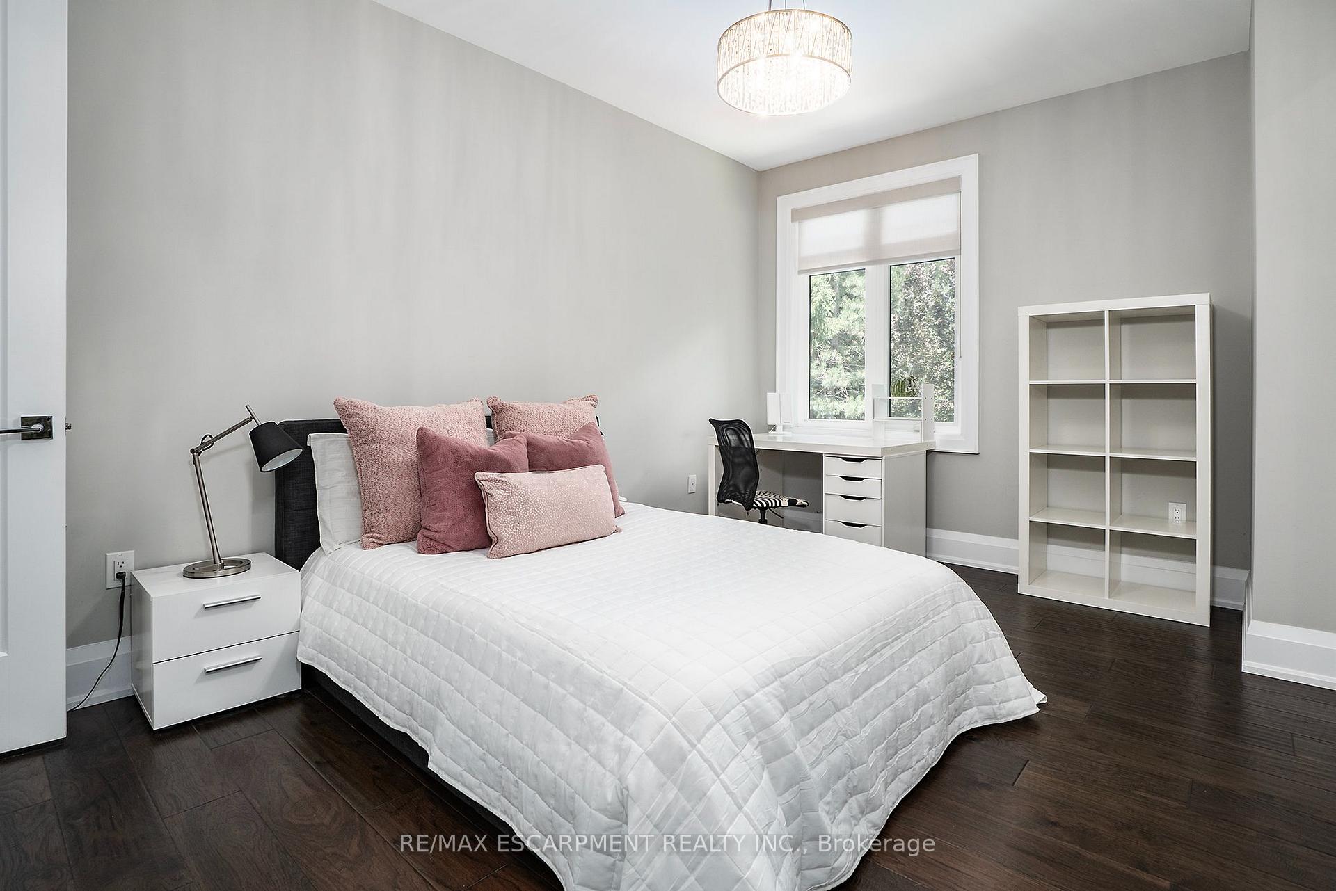 Photo 22 of 71 Lloyminn Avenue, Hamilton, Ancaster — HOMEH