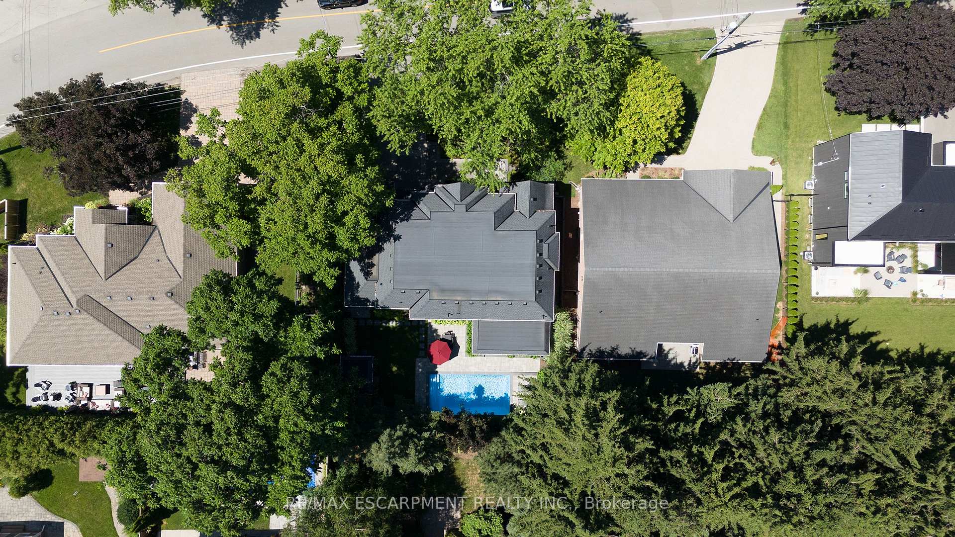 Photo 38 of 71 Lloyminn Avenue, Hamilton, Ancaster — HOMEH