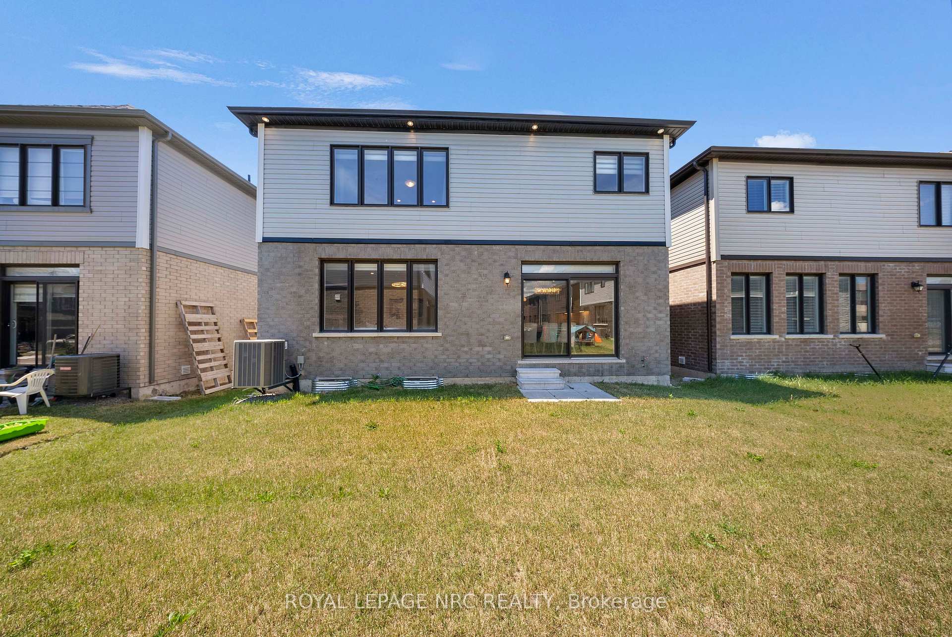 Photo 45 of 66 Sunflower Crescent, Thorold, Hurricane/Merrittville — HOMEH