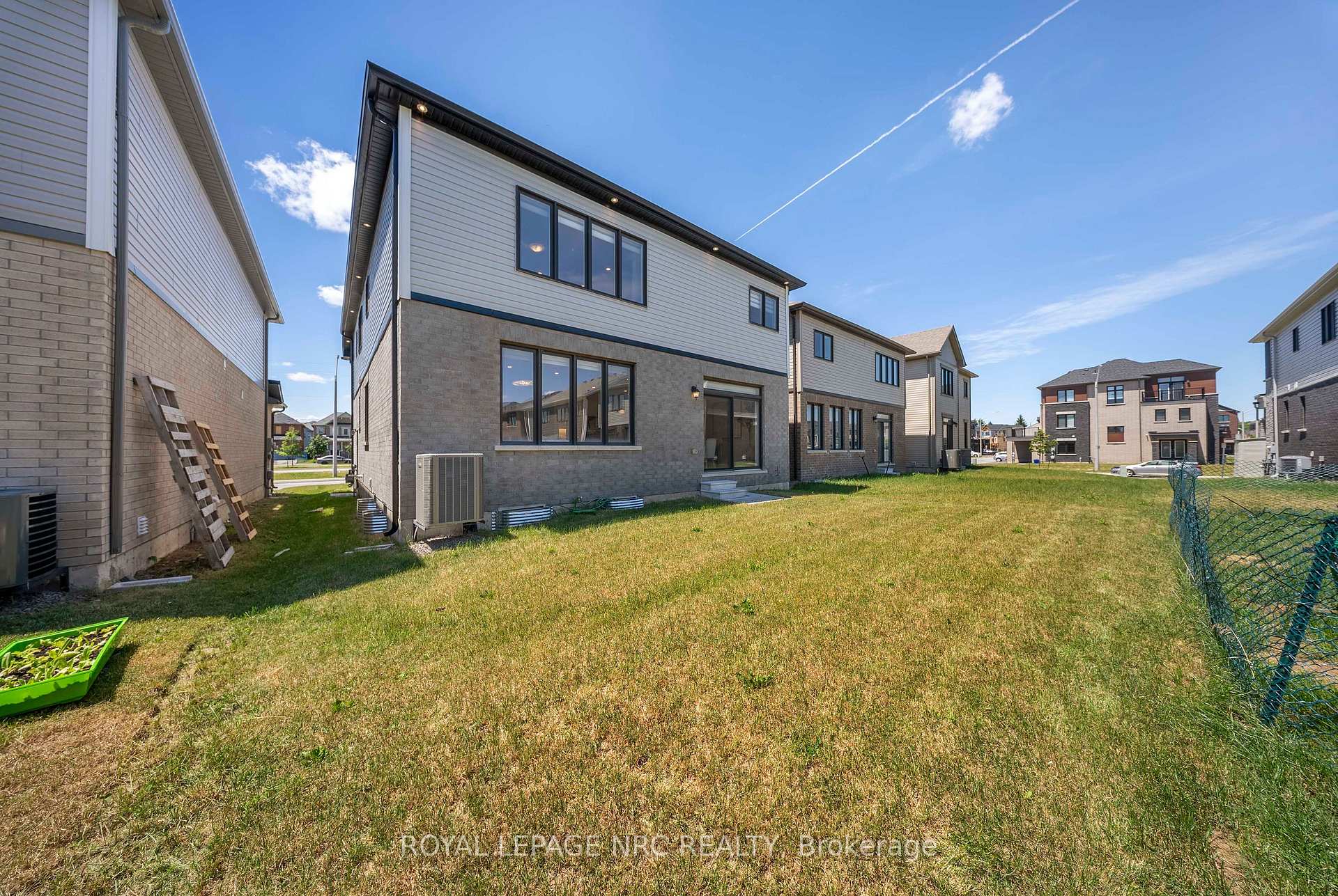 Photo 46 of 66 Sunflower Crescent, Thorold, Hurricane/Merrittville — HOMEH