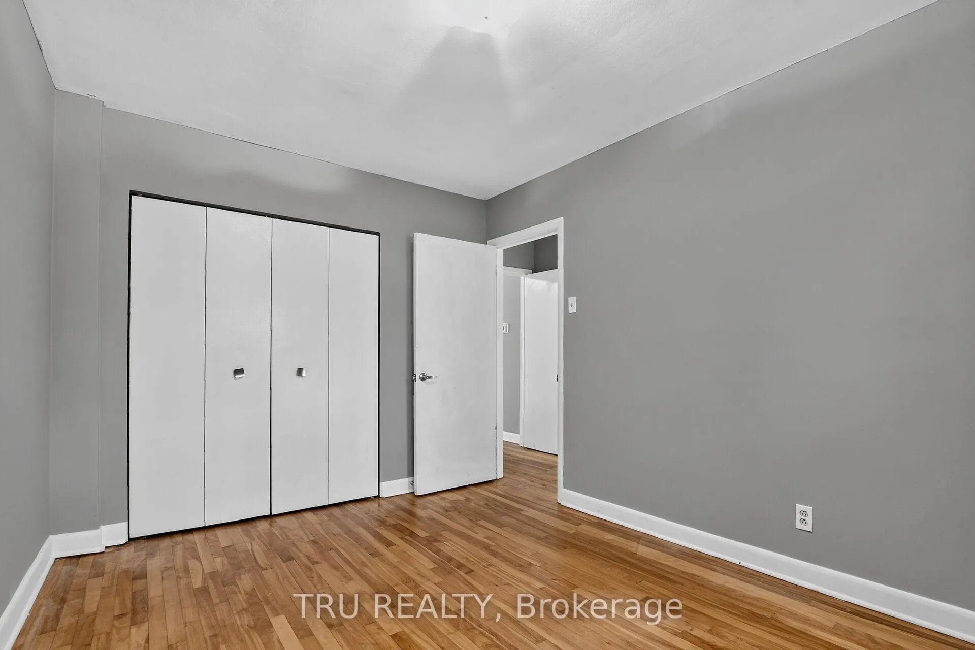 Photo 19 of Unit A, 2428 Iris Street, Ottawa, Parkway Park — HOMEH