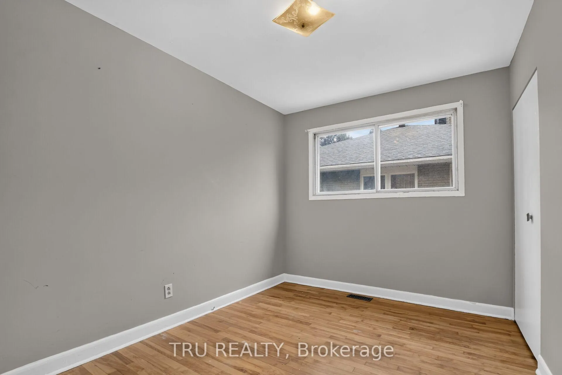 Photo 28 of Unit A, 2428 Iris Street, Ottawa, Parkway Park — HOMEH