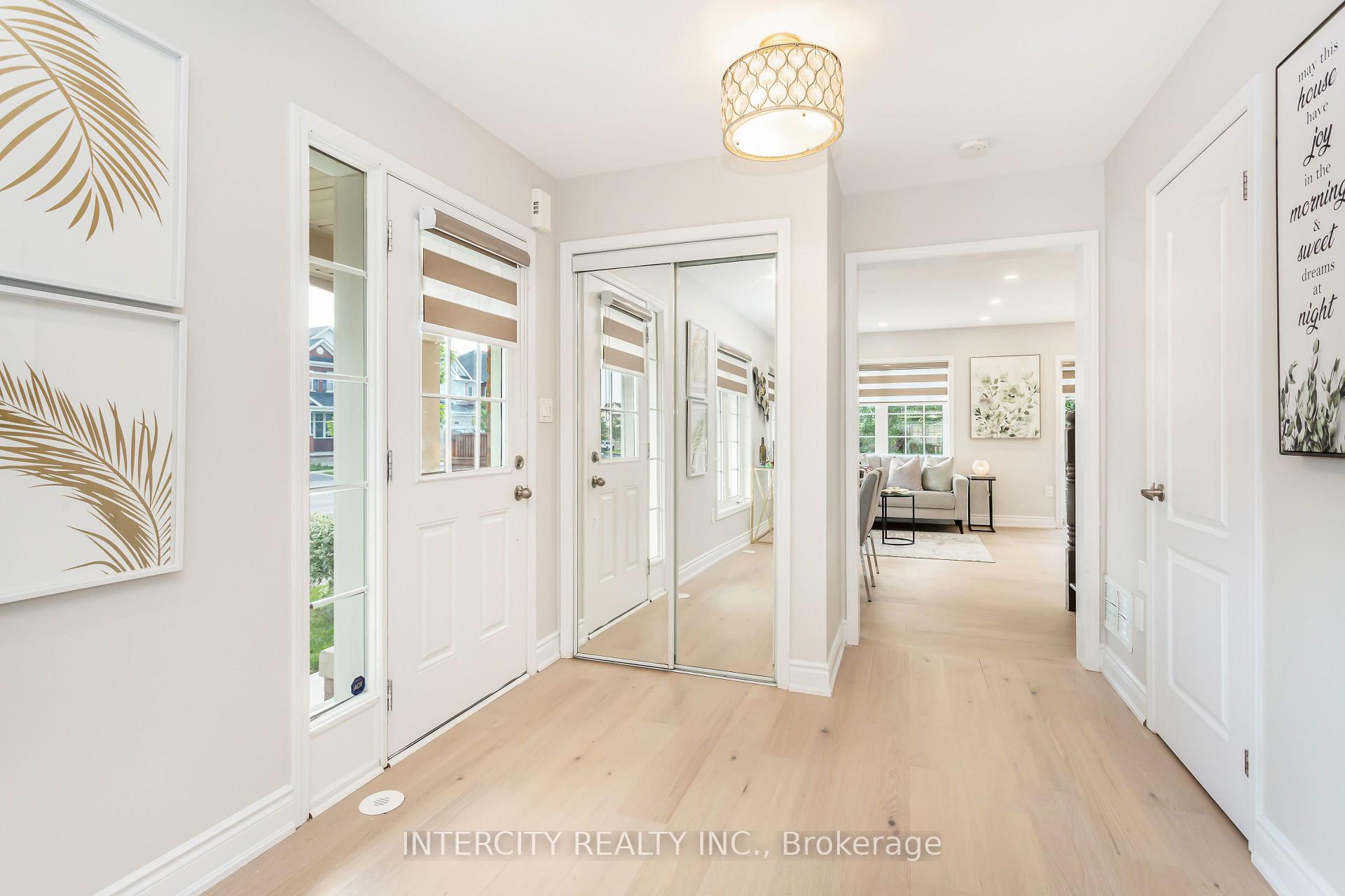 Photo 22 of 689 Ambroise Crescent N, Milton, Coates — HOMEH
