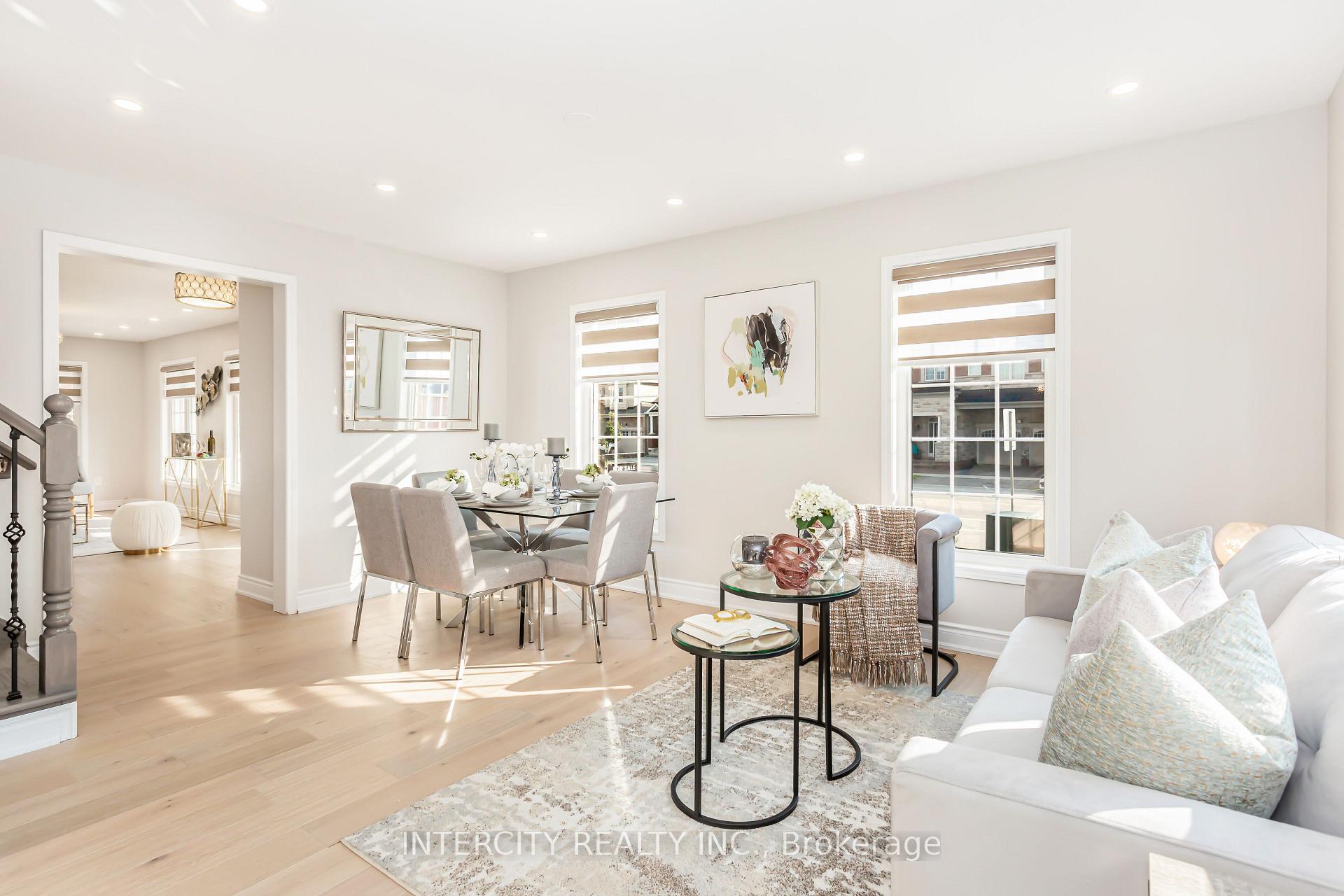 Photo 24 of 689 Ambroise Crescent N, Milton, Coates — HOMEH