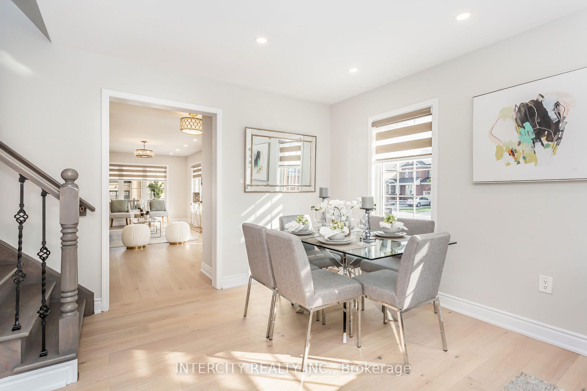 Photo 25 of 689 Ambroise Crescent N, Milton, Coates — HOMEH