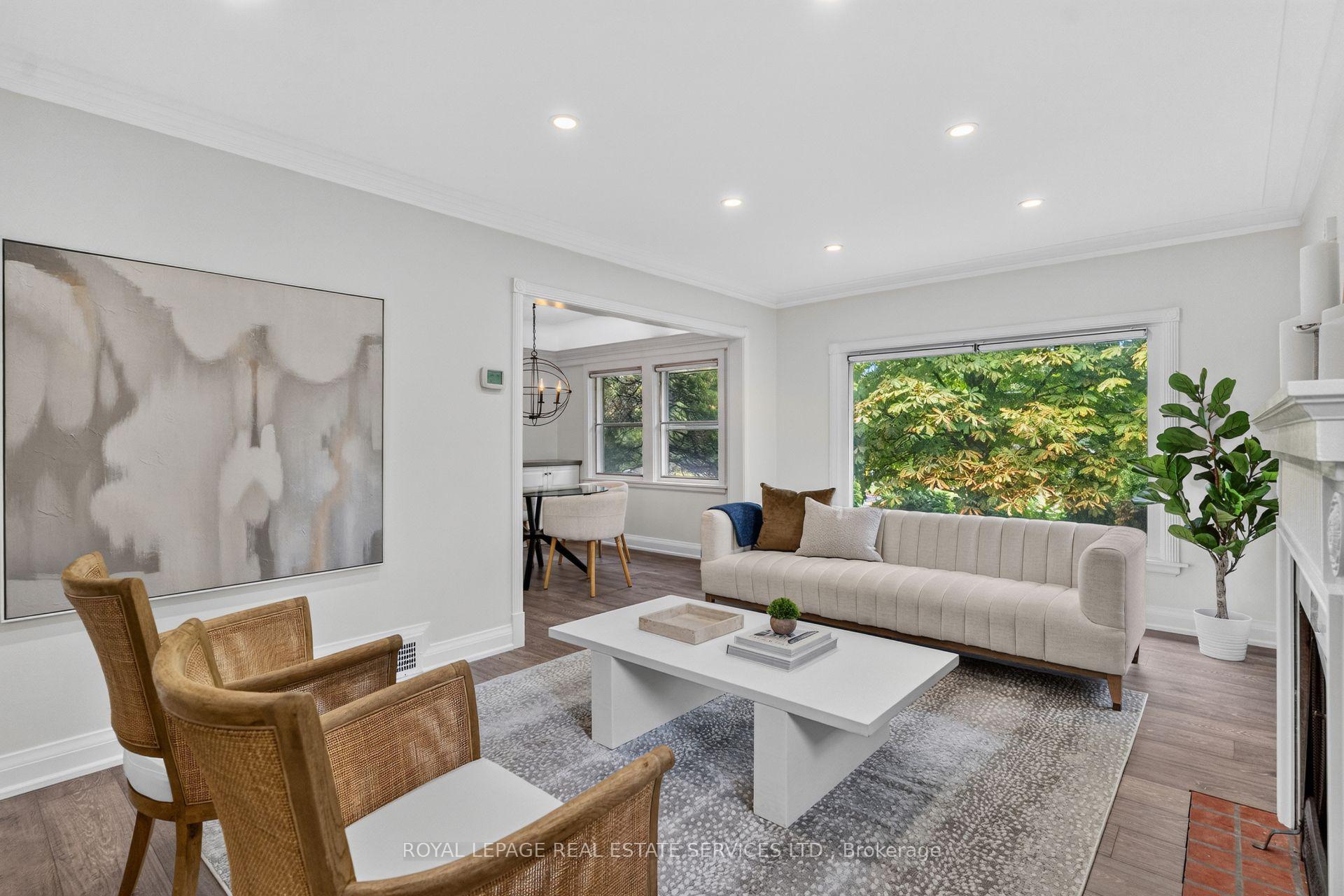 Photo 5 of 2 Glenroy Avenue, Etobicoke, Stonegate-Queensway — HOMEH