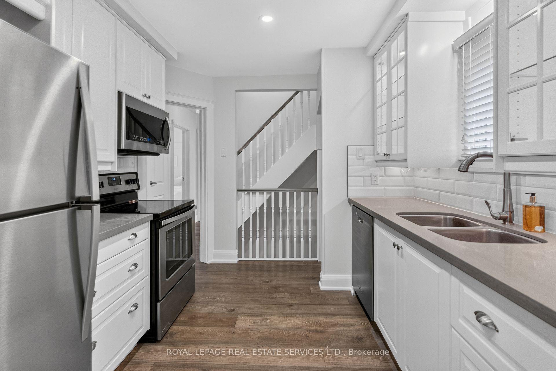 Photo 13 of 2 Glenroy Avenue, Etobicoke, Stonegate-Queensway — HOMEH