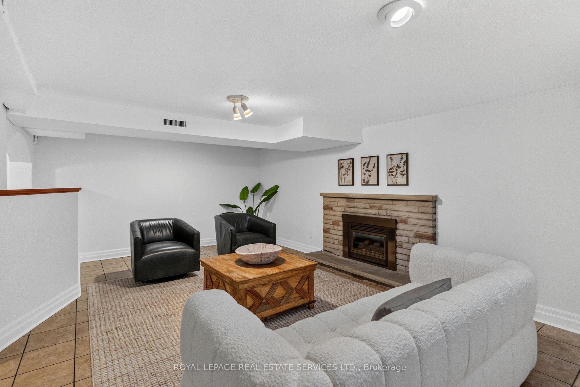 Photo 25 of 2 Glenroy Avenue, Etobicoke, Stonegate-Queensway — HOMEH