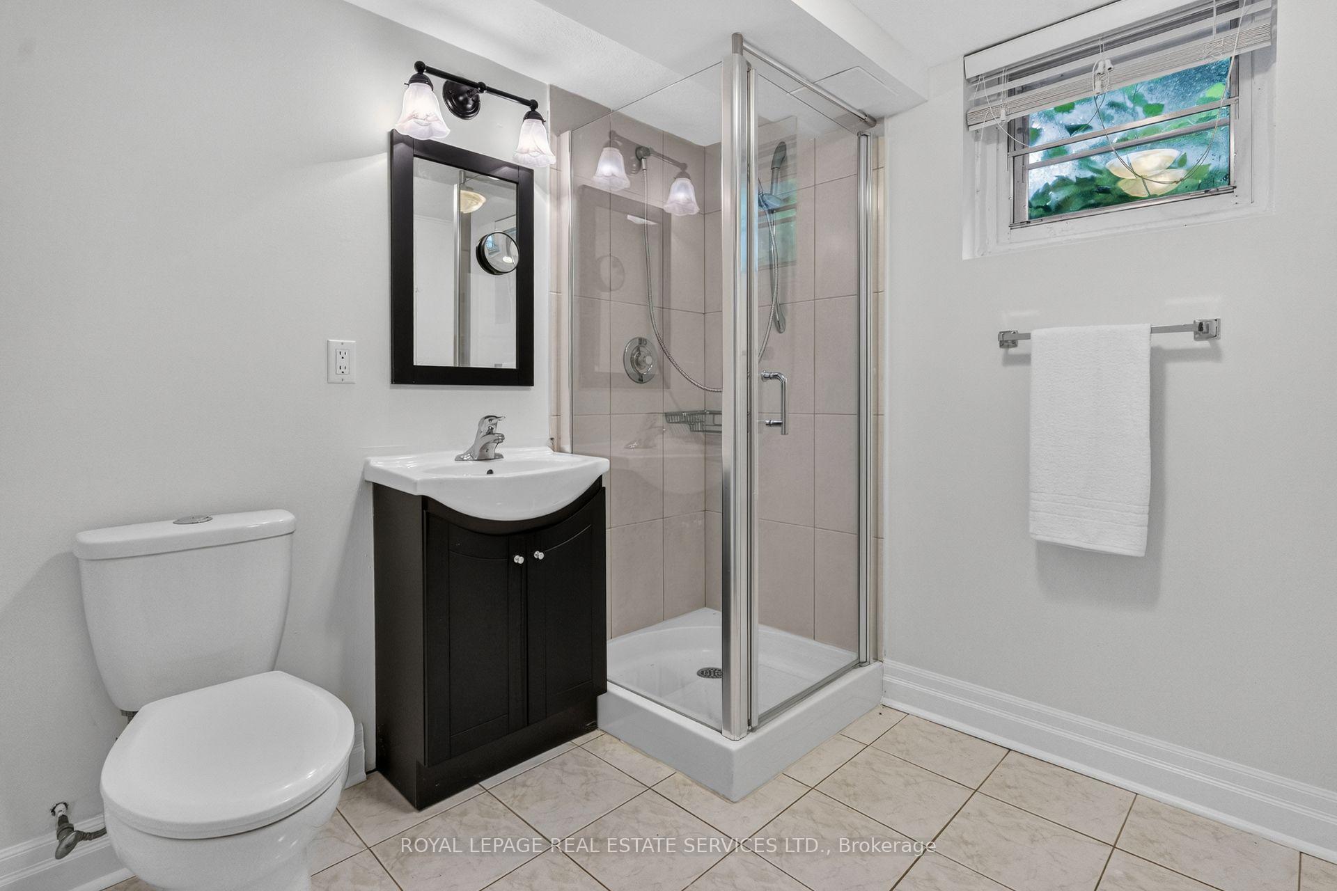 Photo 27 of 2 Glenroy Avenue, Etobicoke, Stonegate-Queensway — HOMEH
