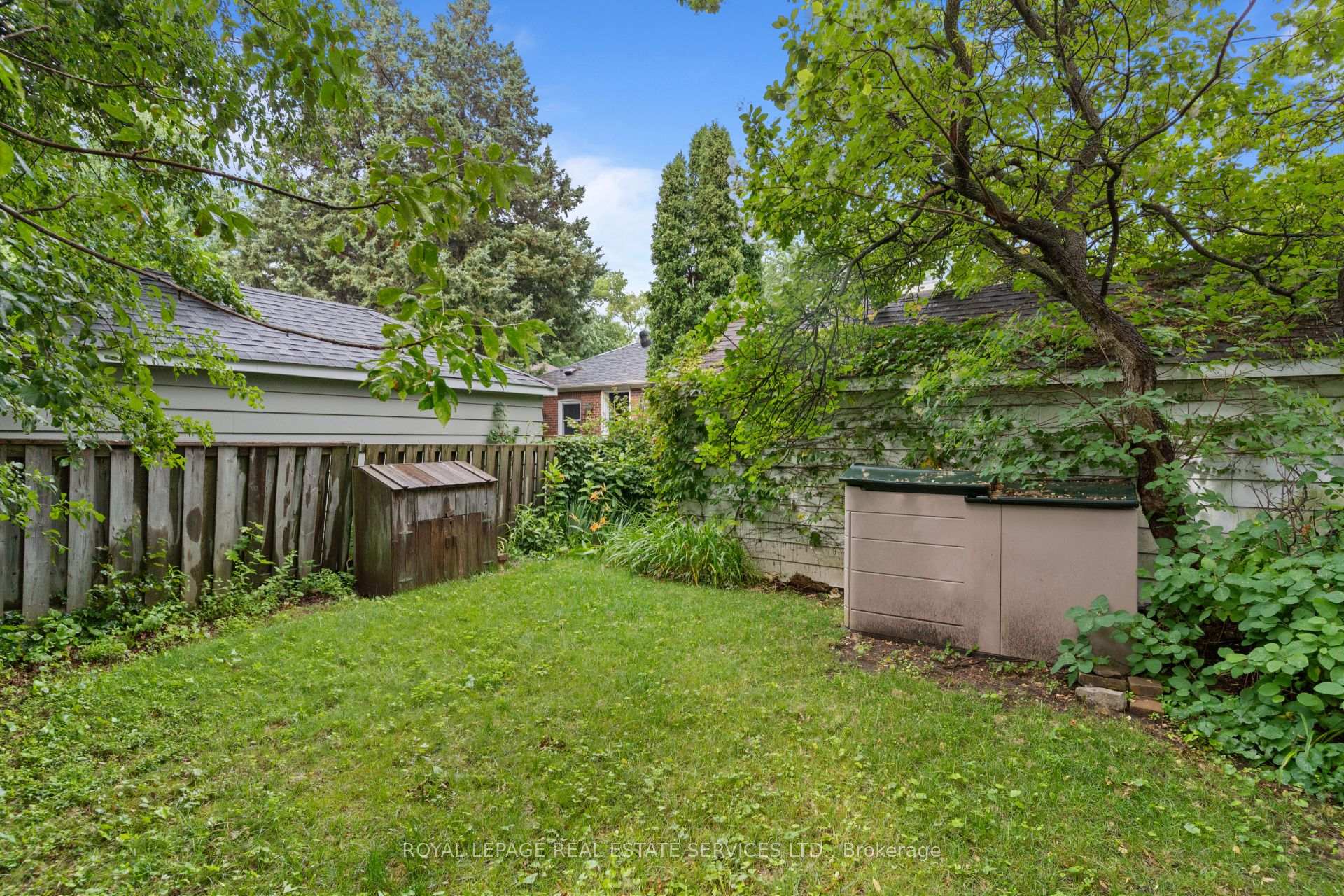 Photo 31 of 2 Glenroy Avenue, Etobicoke, Stonegate-Queensway — HOMEH
