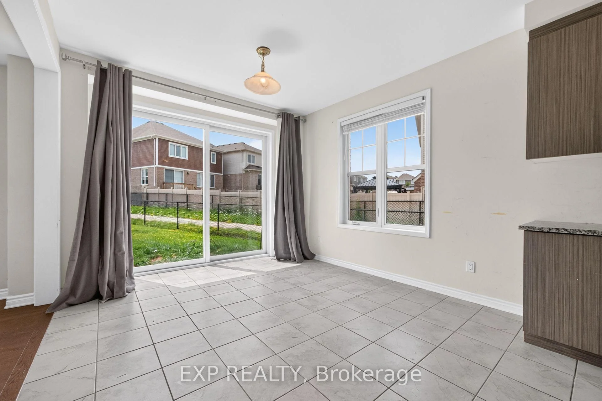 Photo 18 of 288 Ridge Road, Cambridge, Silver Heights — HOMEH