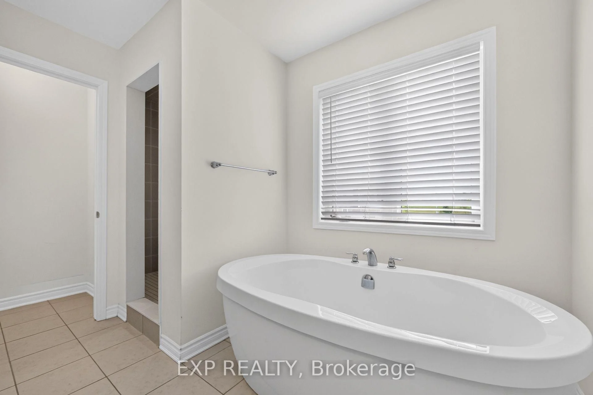 Photo 45 of 288 Ridge Road, Cambridge, Silver Heights — HOMEH