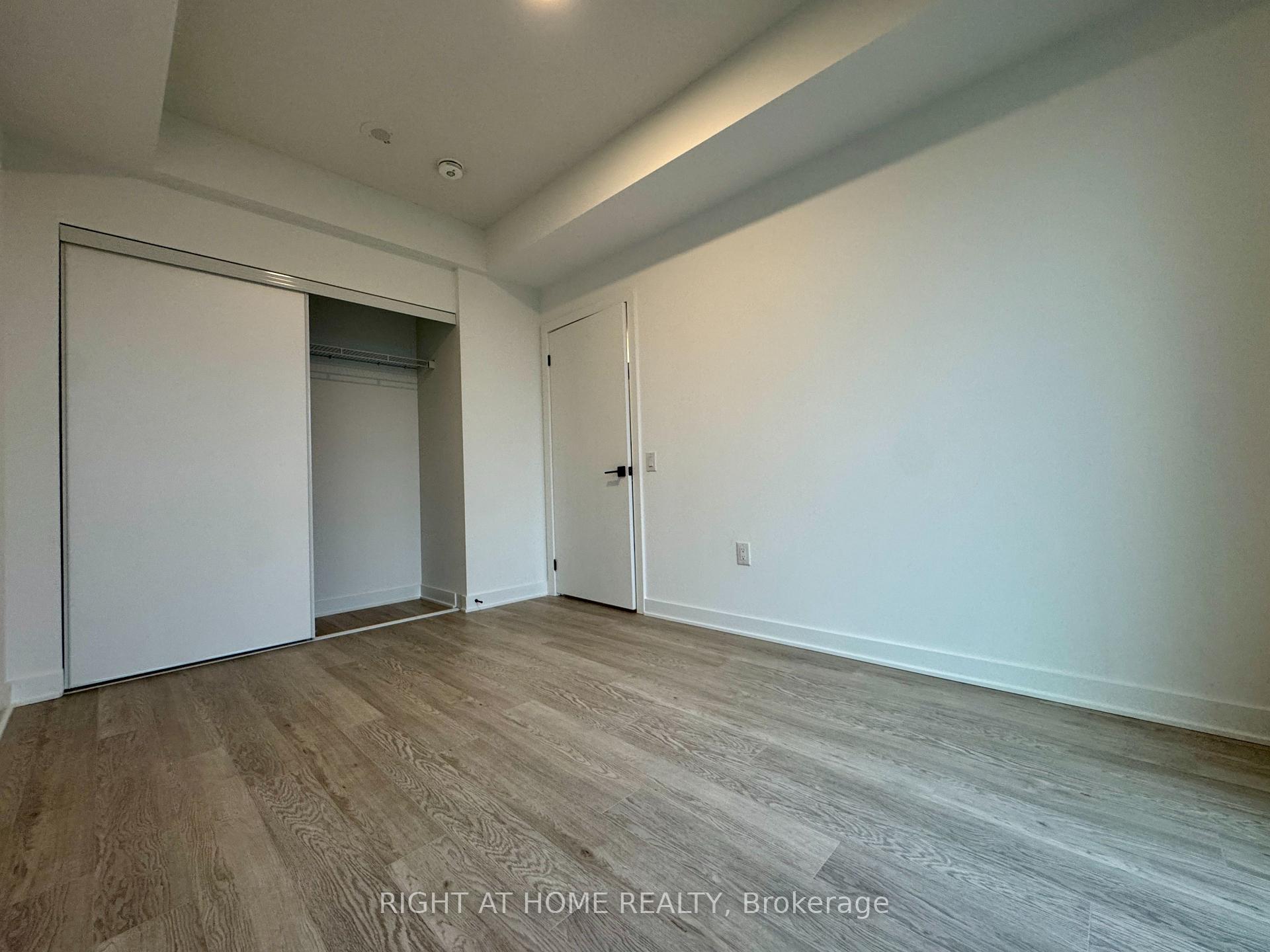 Photo 11 of Unit 704, 2782 Barton Street, Hamilton, Riverdale — HOMEH