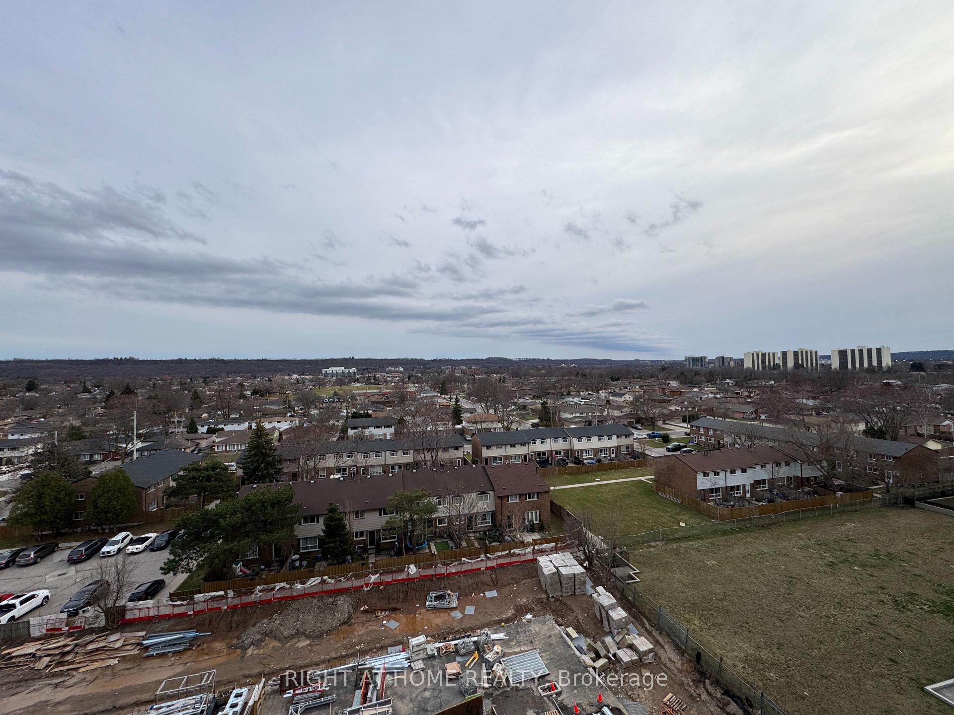 Photo 17 of Unit 704, 2782 Barton Street, Hamilton, Riverdale — HOMEH
