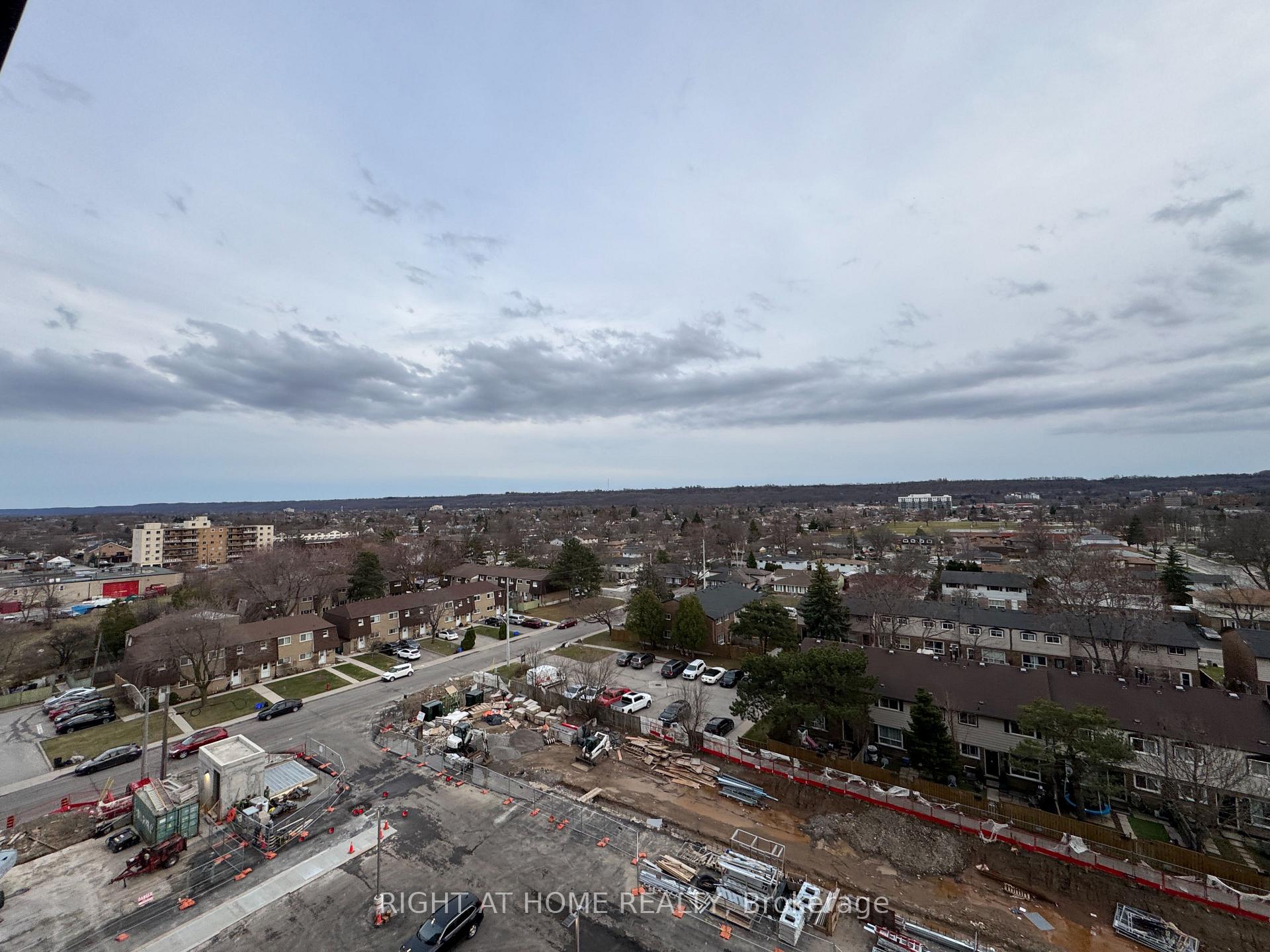 Photo 18 of Unit 704, 2782 Barton Street, Hamilton, Riverdale — HOMEH