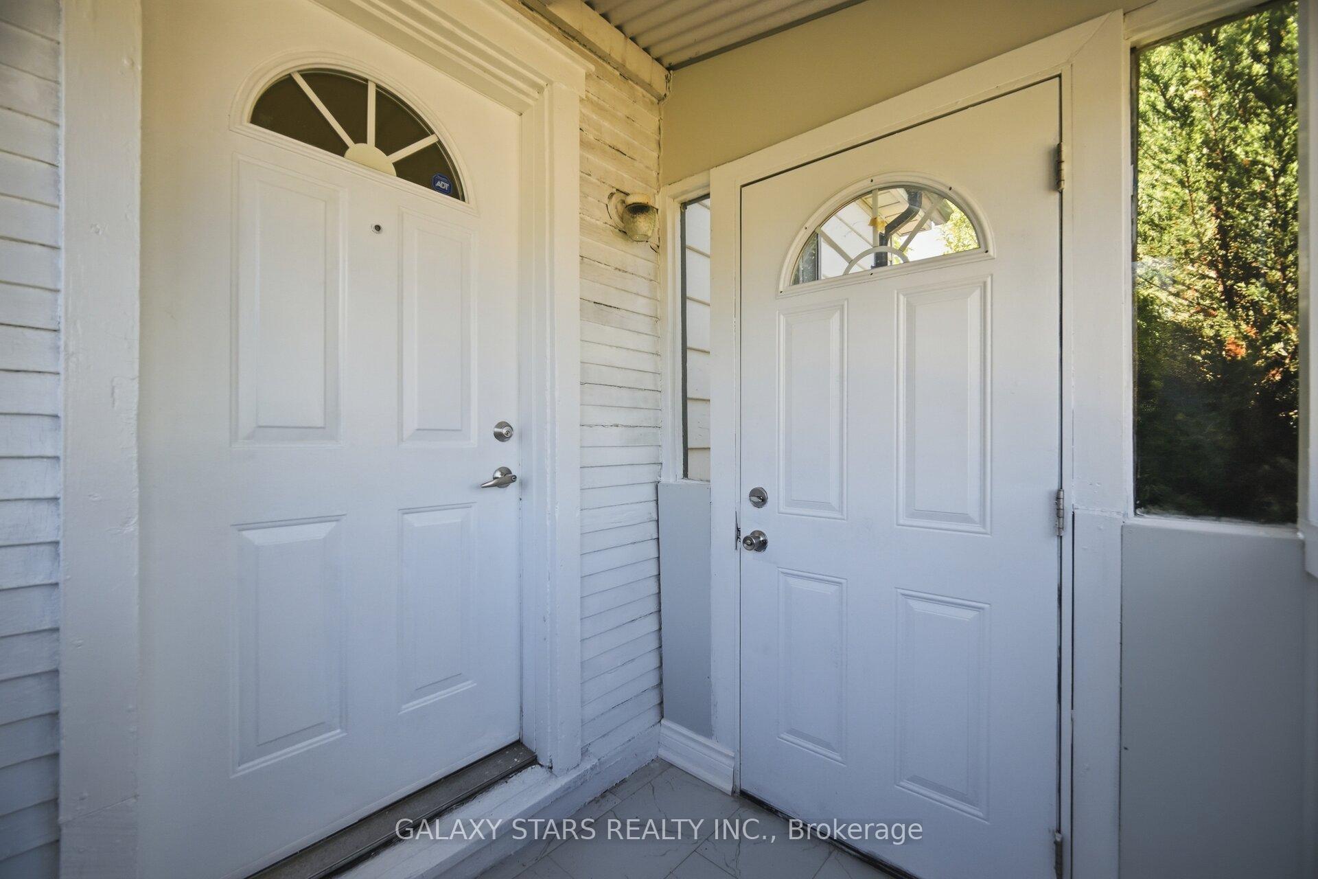 Photo 10 of 61 Paradise Road S, Hamilton, Westdale — HOMEH